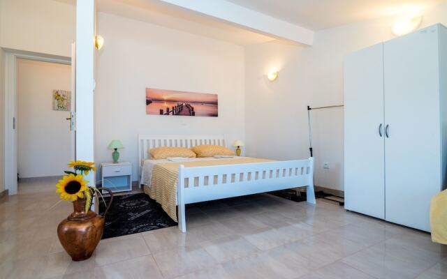 Apartments Jastad
