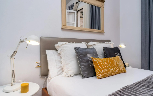 FridaysFlats, Cozy & Quiet - 2 bedroom flat near sagrada familia