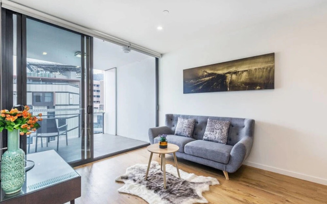 South BNE 1 Bed Parking Pool Gym in Mater Qsb218