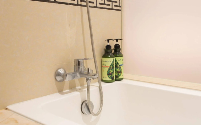 Qingdao Jinshan We Holiday Apt Wusi