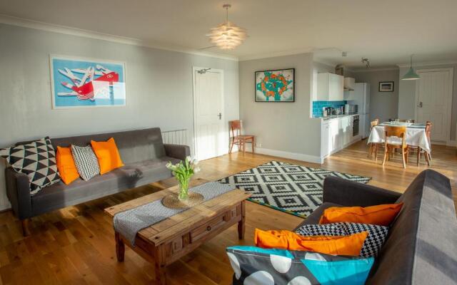 Pier Court Apartments Brighton