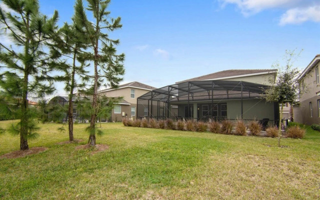 5BR Pool Home w Gameroom