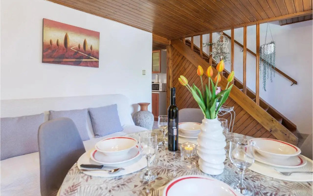 Holiday home Pinezici I