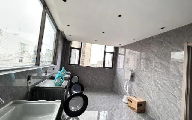 Tonghai country  seaman Hotel