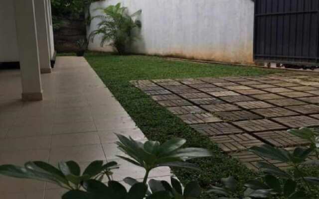Yasra Holiday Villa