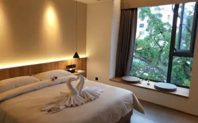 Ginkgo No.8 Homestay