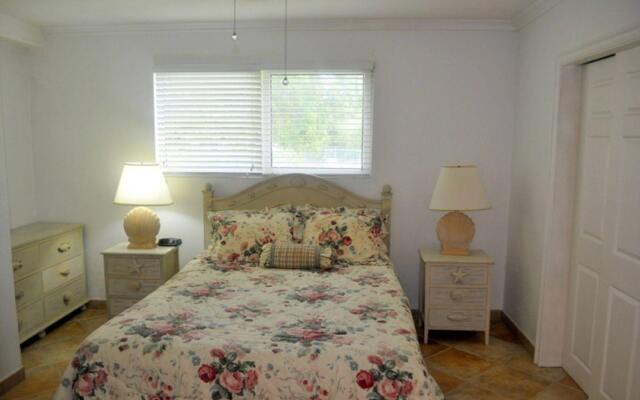 Abaco Getaway by Living Easy Abaco