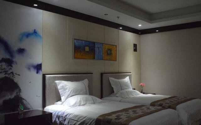 Huang He  International   Hotel