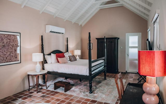Anna Bay Boutique Hotel