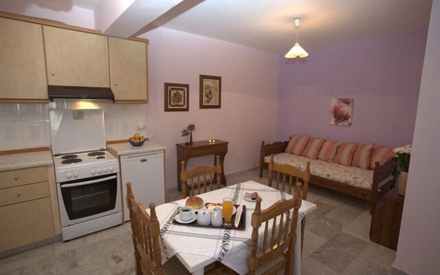 Aphrodite Hotel & Apartments