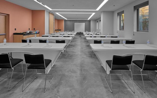 City Express Plus Guadalajara Providencia