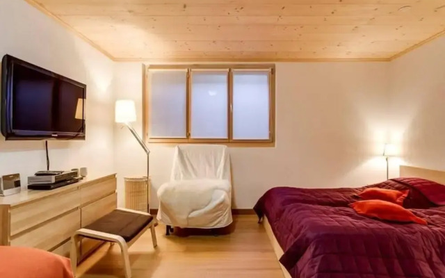 Lush Apartment With Sauna and hot tub