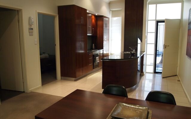 Adelaide DressCircle Apartments - Specialty Accommodation
