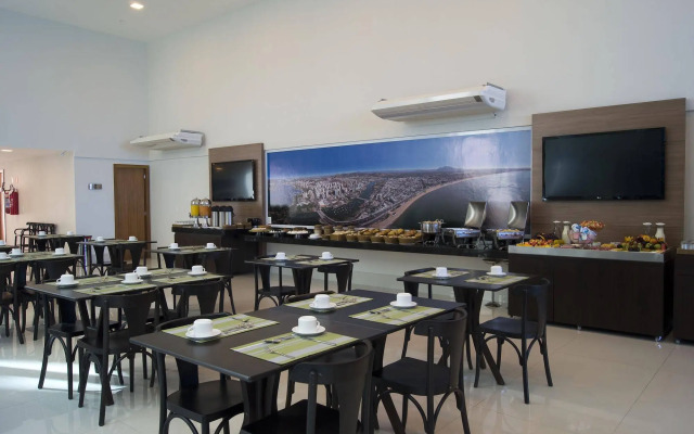 Alameda Vitória Hotel