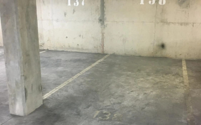 Highrise Windhoek apartment with skyline view, pool and gym