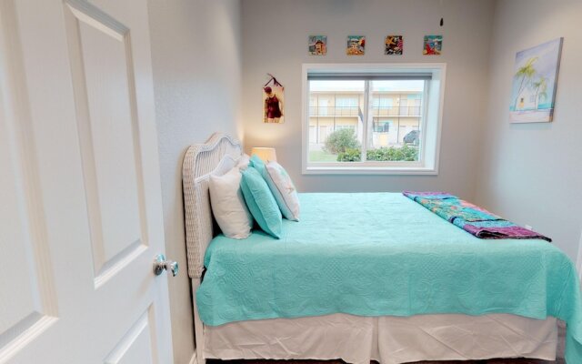 41ir: Beach  3 Bedroom Condo