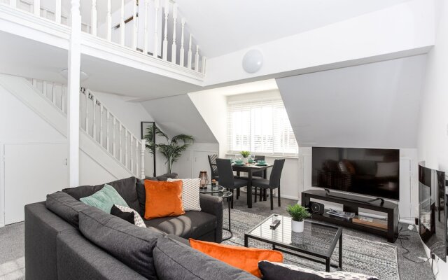 Elmsleigh Lofts by Sorted Stay