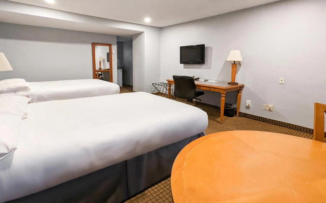 First Canada Inn Cornwall