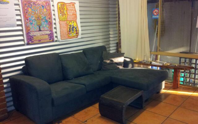 Coolibah Lodge - Hostel