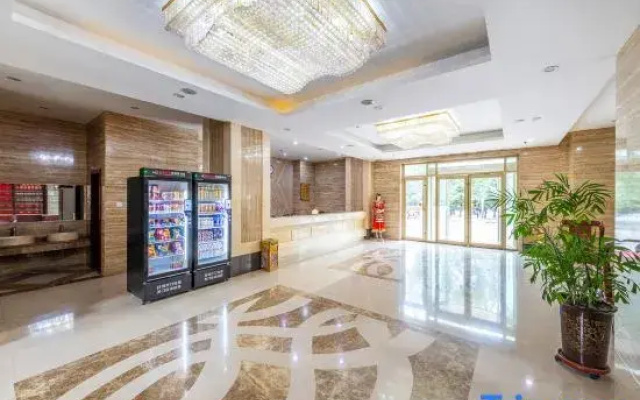 Jindalai Business Hotel (Xining Chengdong Wanda Plaza)