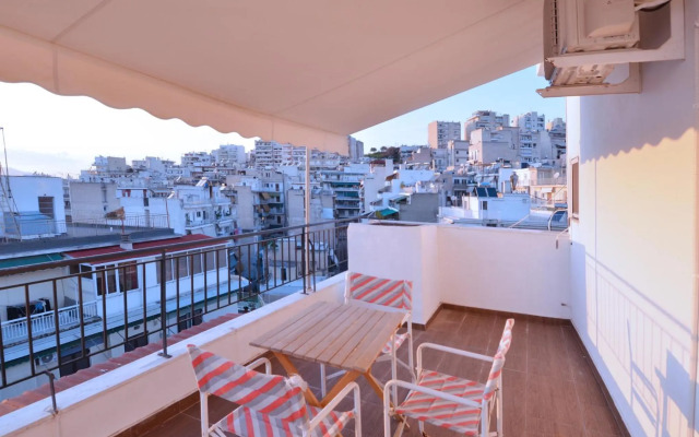 A minimal retire at Kypseli with an amazing view