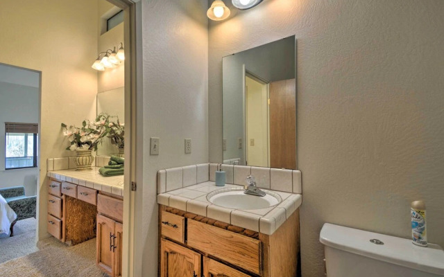 Cozy Groveland Townhome, Day Trip to Yosemite