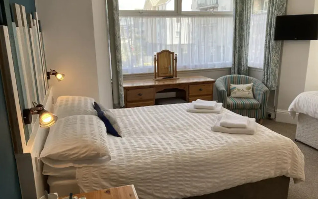 Summer Breeze Guest House