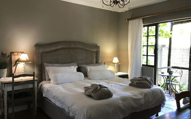 Waterhouse Guest Lodges 295 Indus Street