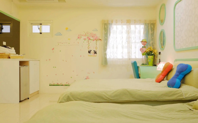 Mimi's house