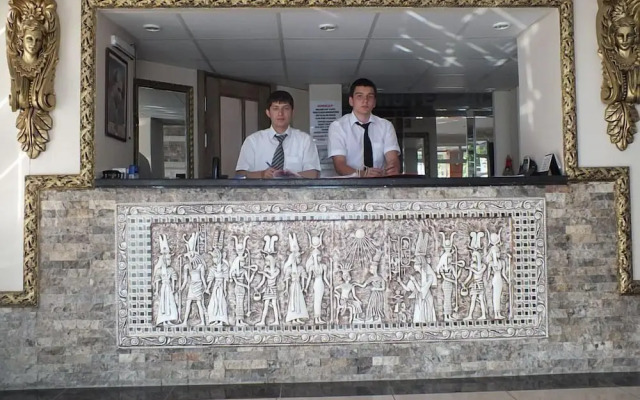 Acet Hotel