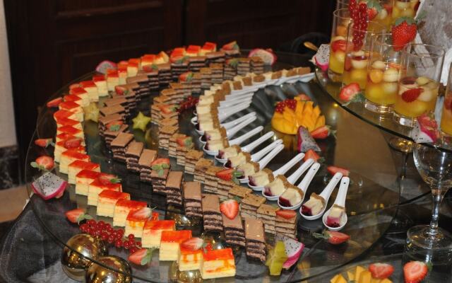 Serenada Golden Palace - Boutique Hotel