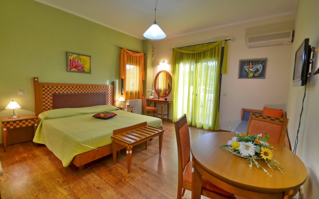 Emporios Bay Hotel
