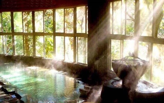 Traditional Onsen Ryokan Izu Yugashima Shirakabe