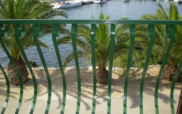 Smil - 30 m From sea - A1
