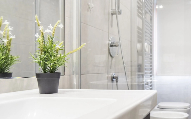 Canal View Apartment