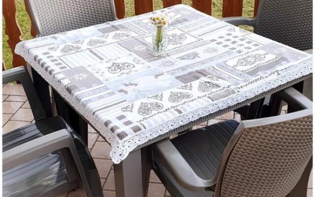 GRAZIOSA BIFAMILIARE AD ASIAGO con giardino privato