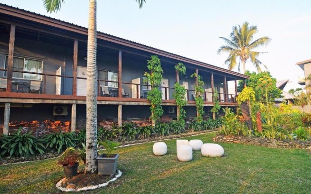 Coconut Palms Resort