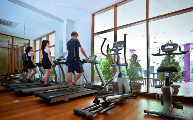 Отель Kuta Central Park