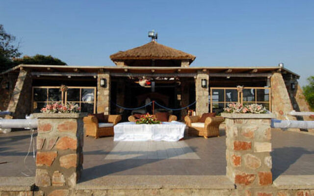 Hotel Club Du Lac Tanganyika