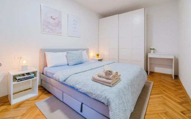 Peaceful Nest In City Center