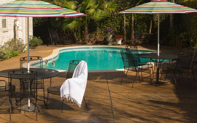 Frenchmen Orleans 519