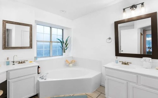 Warm Austin 3BR 2Bath Home Pet Friendly