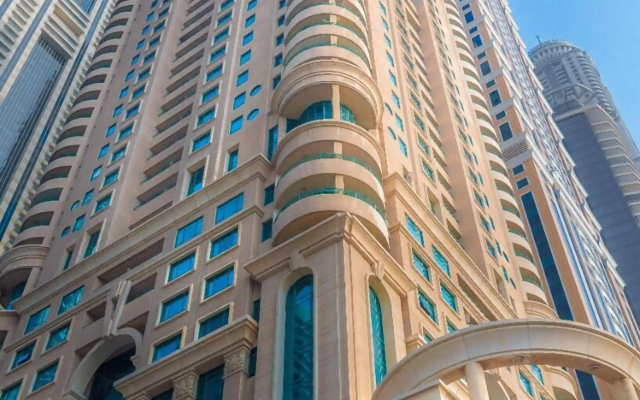 Cozy 1BR apartment Marina Crown — ดูไบ