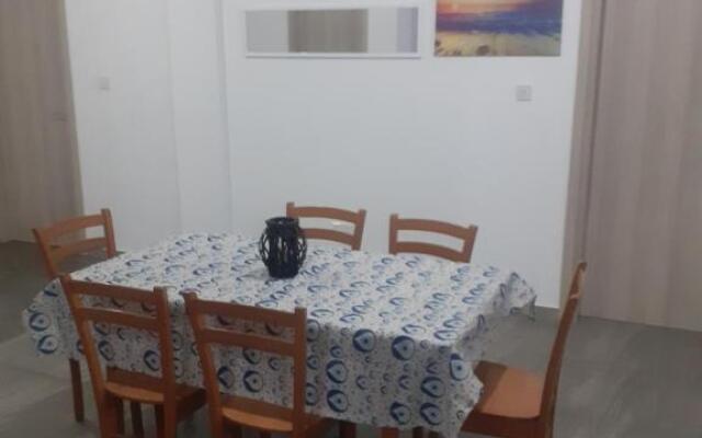 ARIADNIS 3 BEDs apt
