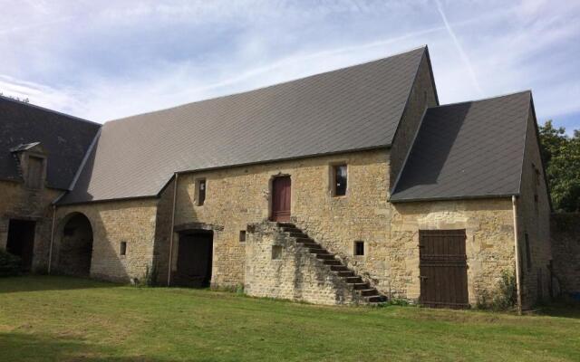 Le Manoir des Doyens Loft - Sleeps 8 - Breakfast Included!
