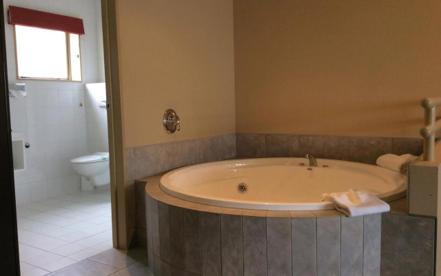 Cornwall Motor Lodge