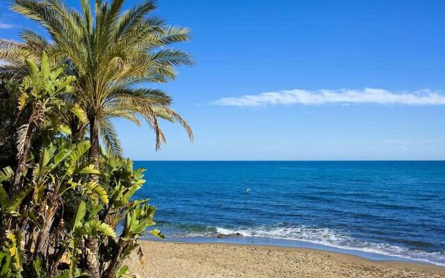 OleHolidays Lorcrimar jardín y barbacoa junto a Puerto Banús