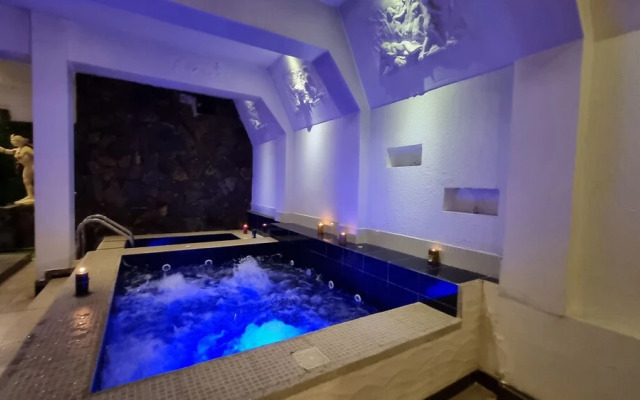 Sanchez hotel Spa by Chat Noir
