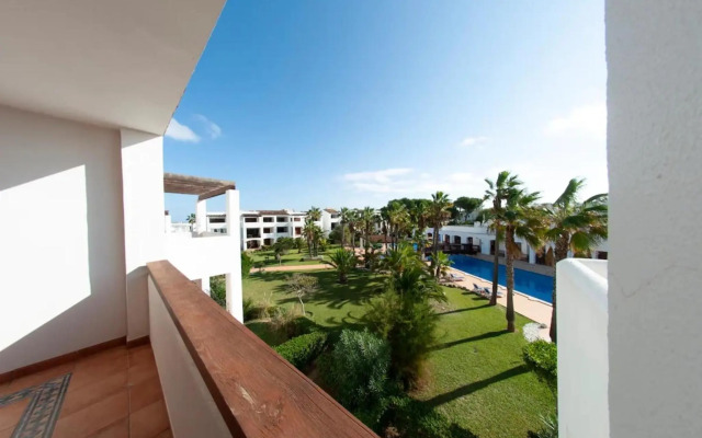 Apartamento en complejo con piscina