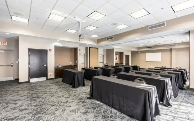 Holiday Inn Express & Suites Lexington by IHG